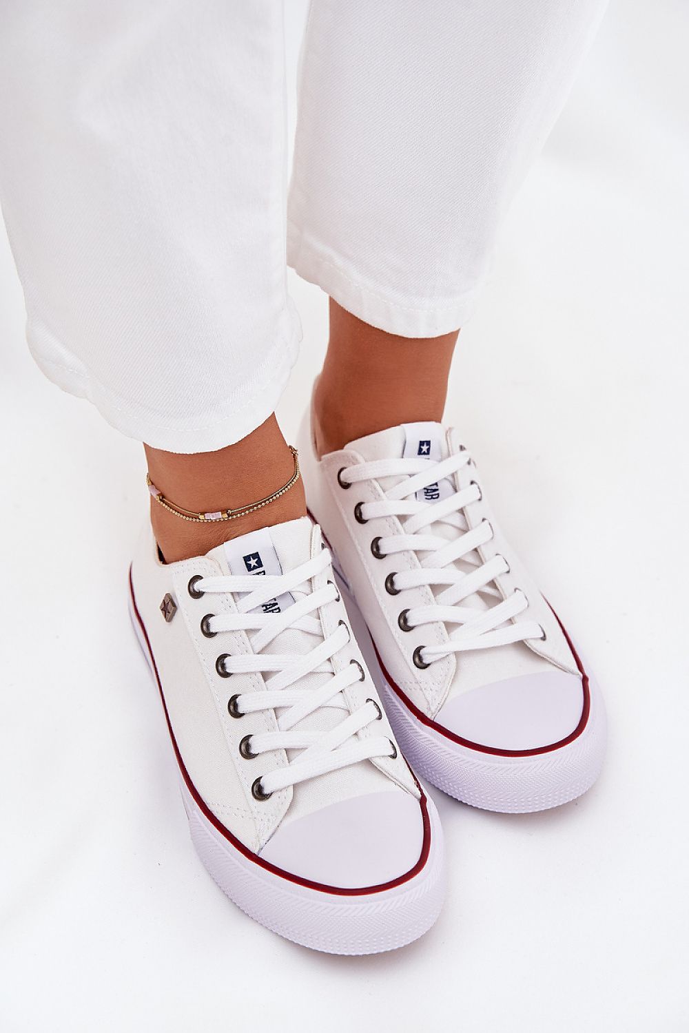Baskets model 216375 Step in style