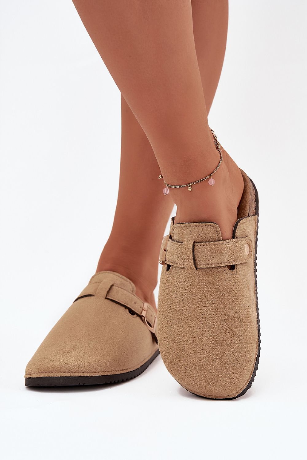 Clacquettes model 216432 Step in style