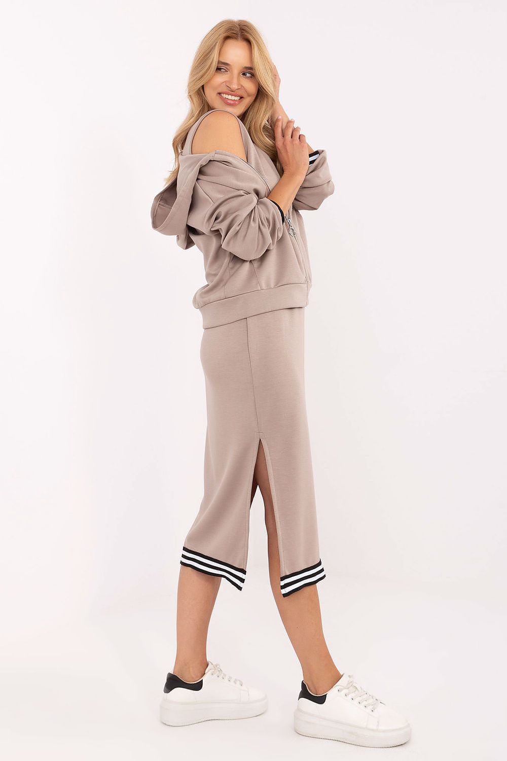 L`ensemble model 216729 Rue Paris