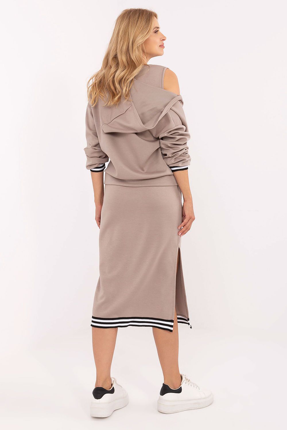 L`ensemble model 216729 Rue Paris