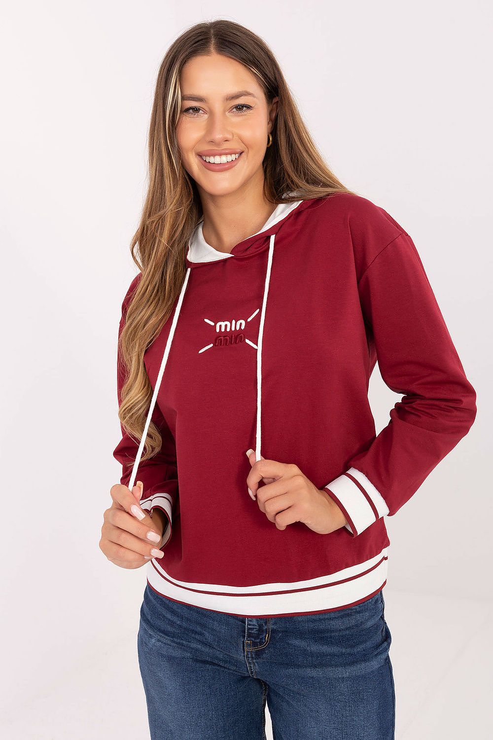 Sweatshirt model 217025 Relevance