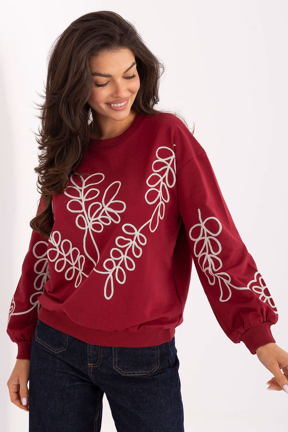 Sweatshirt model 218383 Relevance