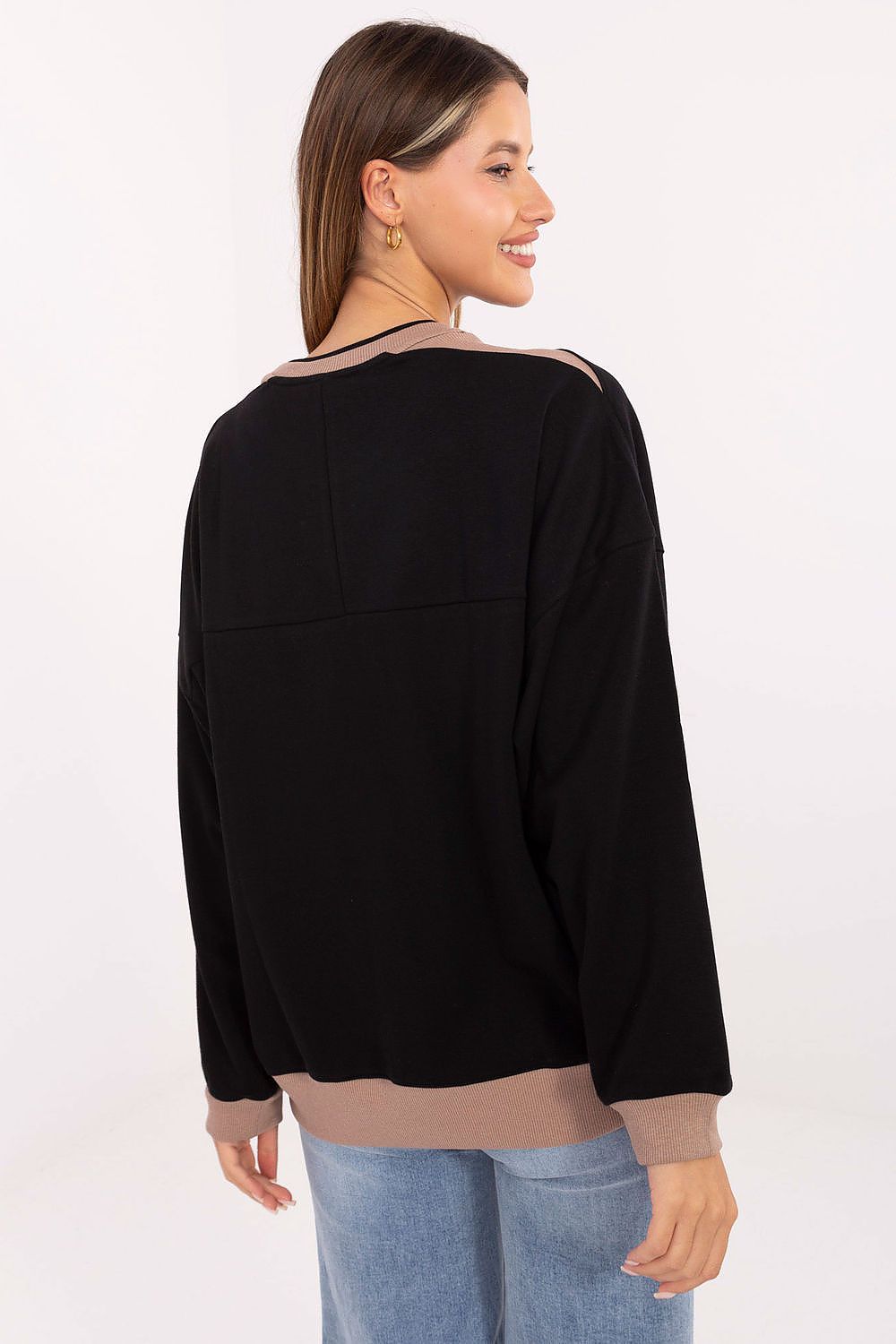 Sweatshirt model 218849 Relevance