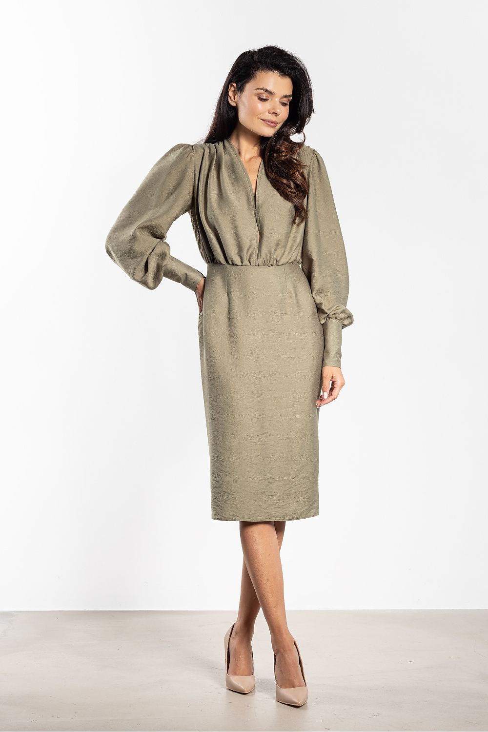 Robe de cocktail model 219014 awama