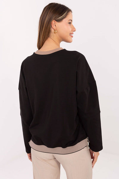  Sweatshirt model 219441 Relevance 