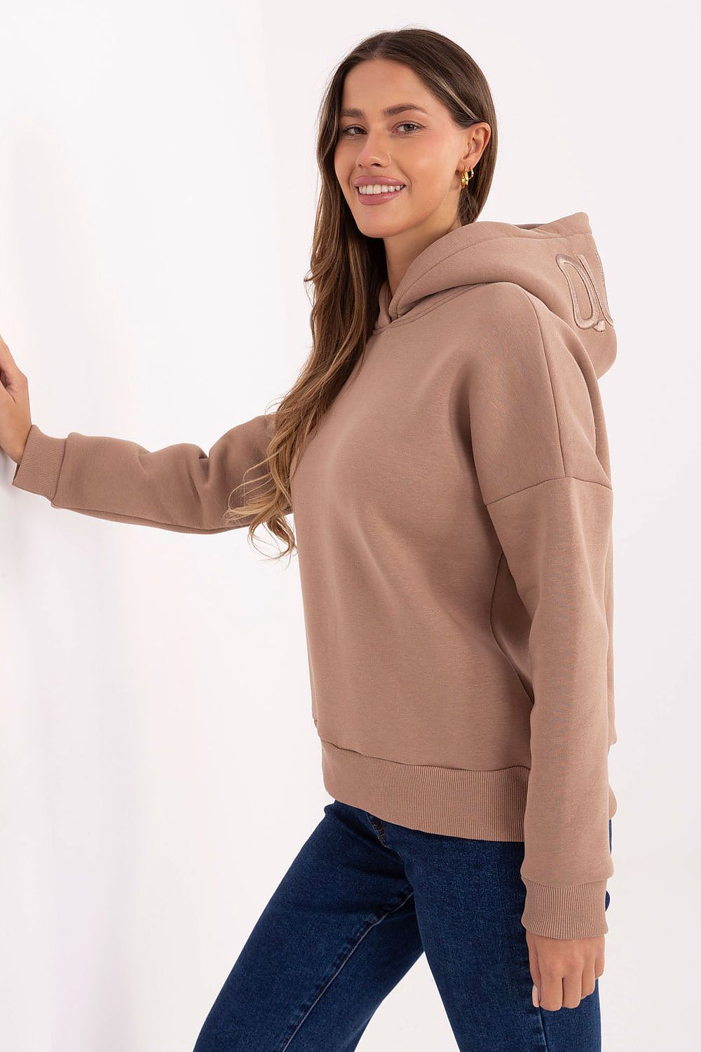Sweatshirt model 220401 Relevance