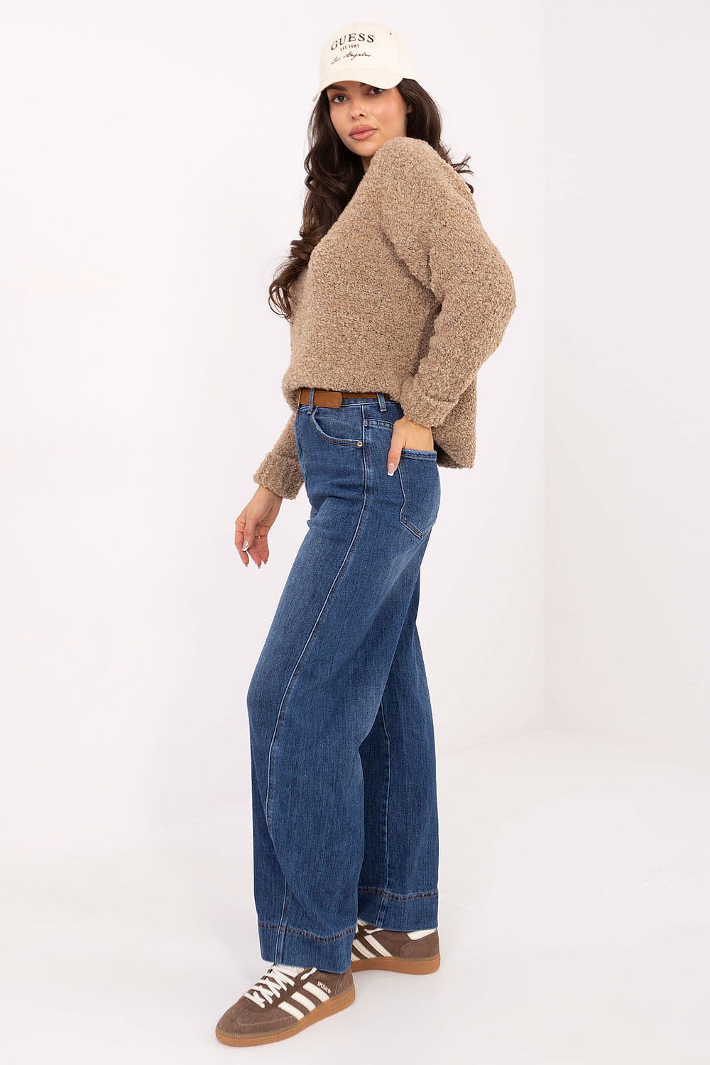 Jean model 220620 Factory Price
