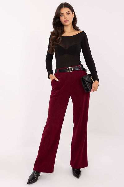  Pantalon en velours côtelé model 220750 Italy Moda 