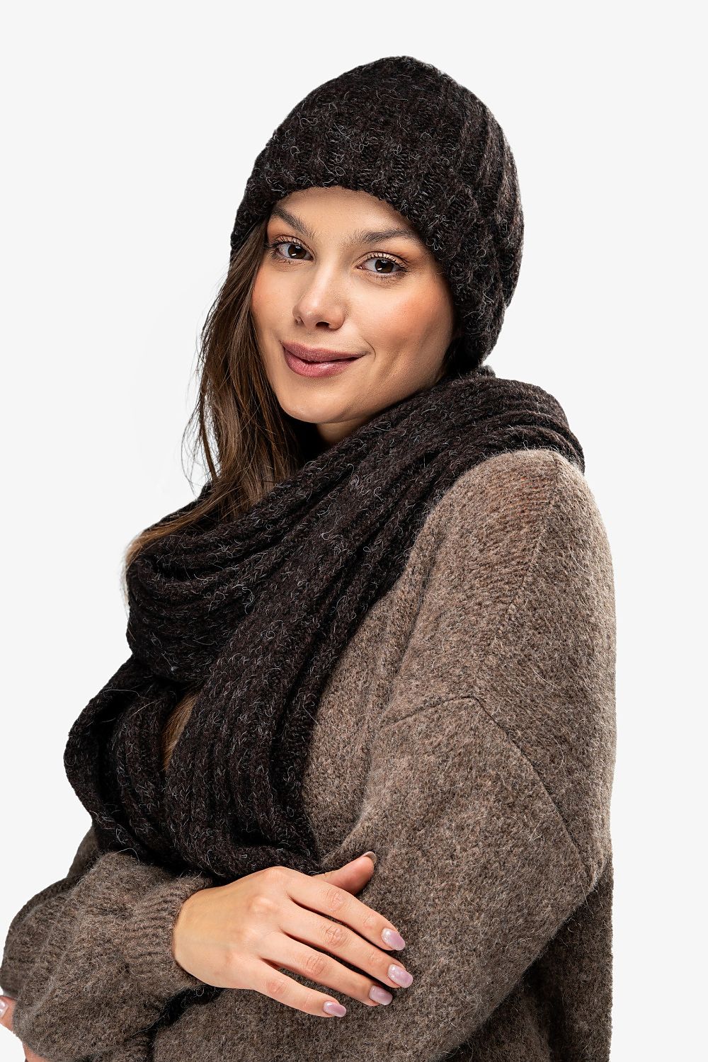 Bonnet model 220839 awama