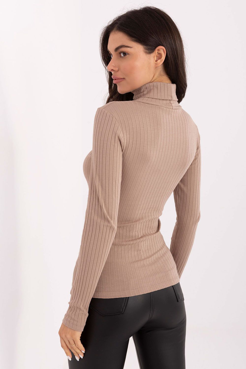 Col roulé model 220870 Rue Paris