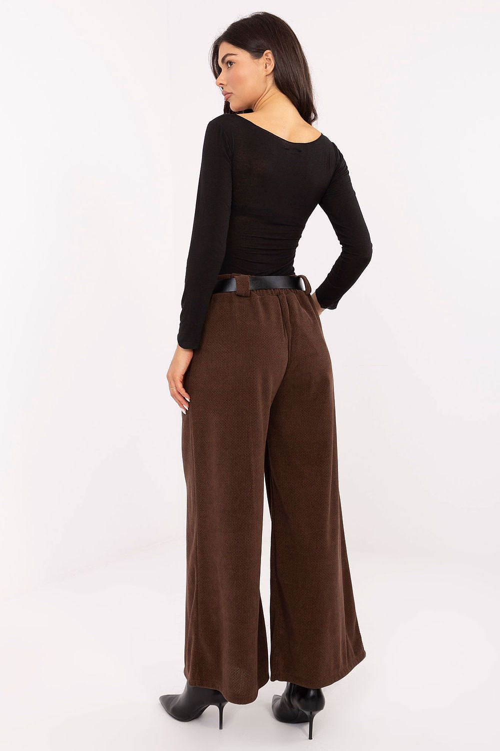 Pantalon en velours côtelé model 220873 Rue Paris