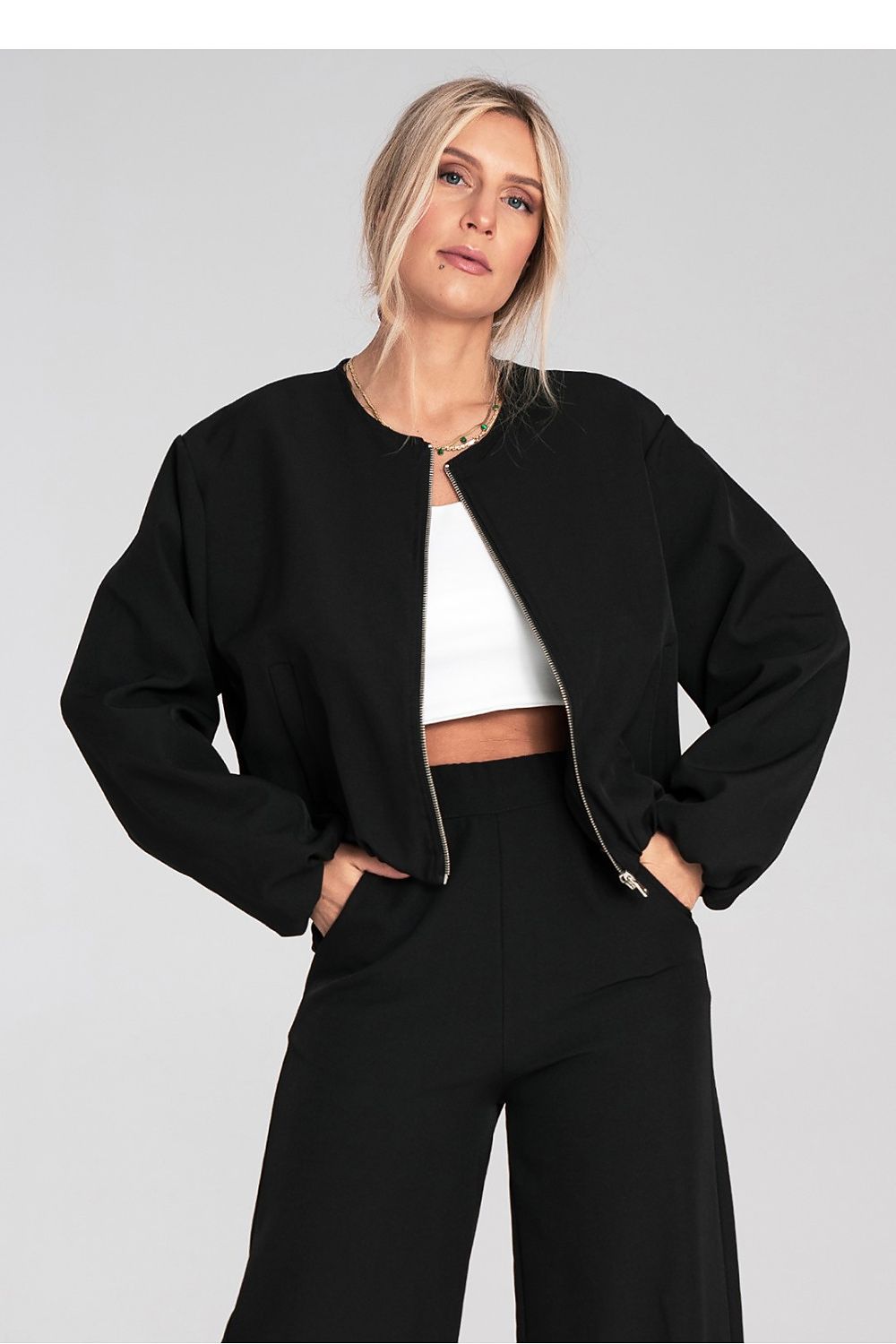 Veste model 223545 Figl