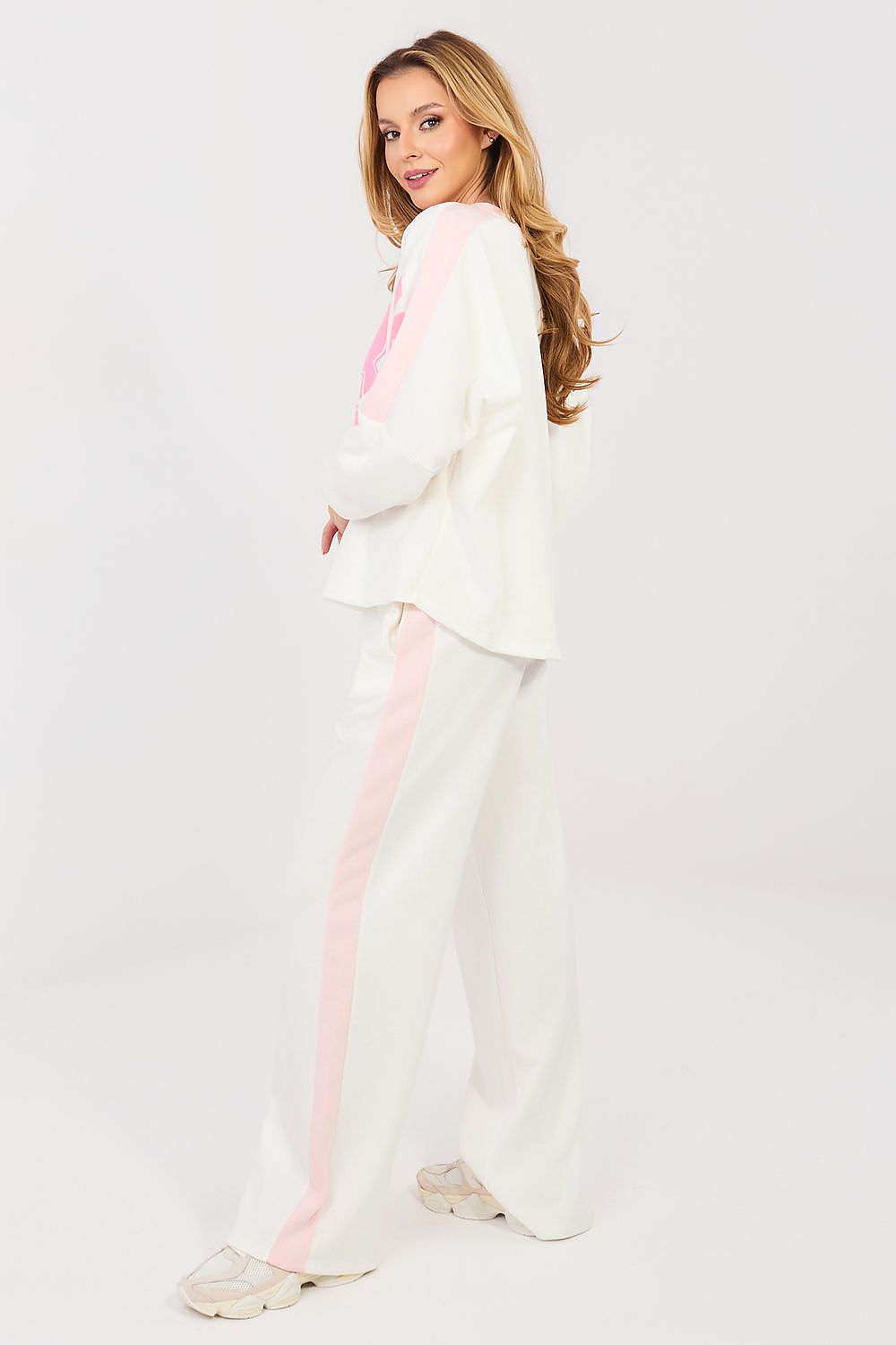 L`ensemble model 223954 Rue Paris