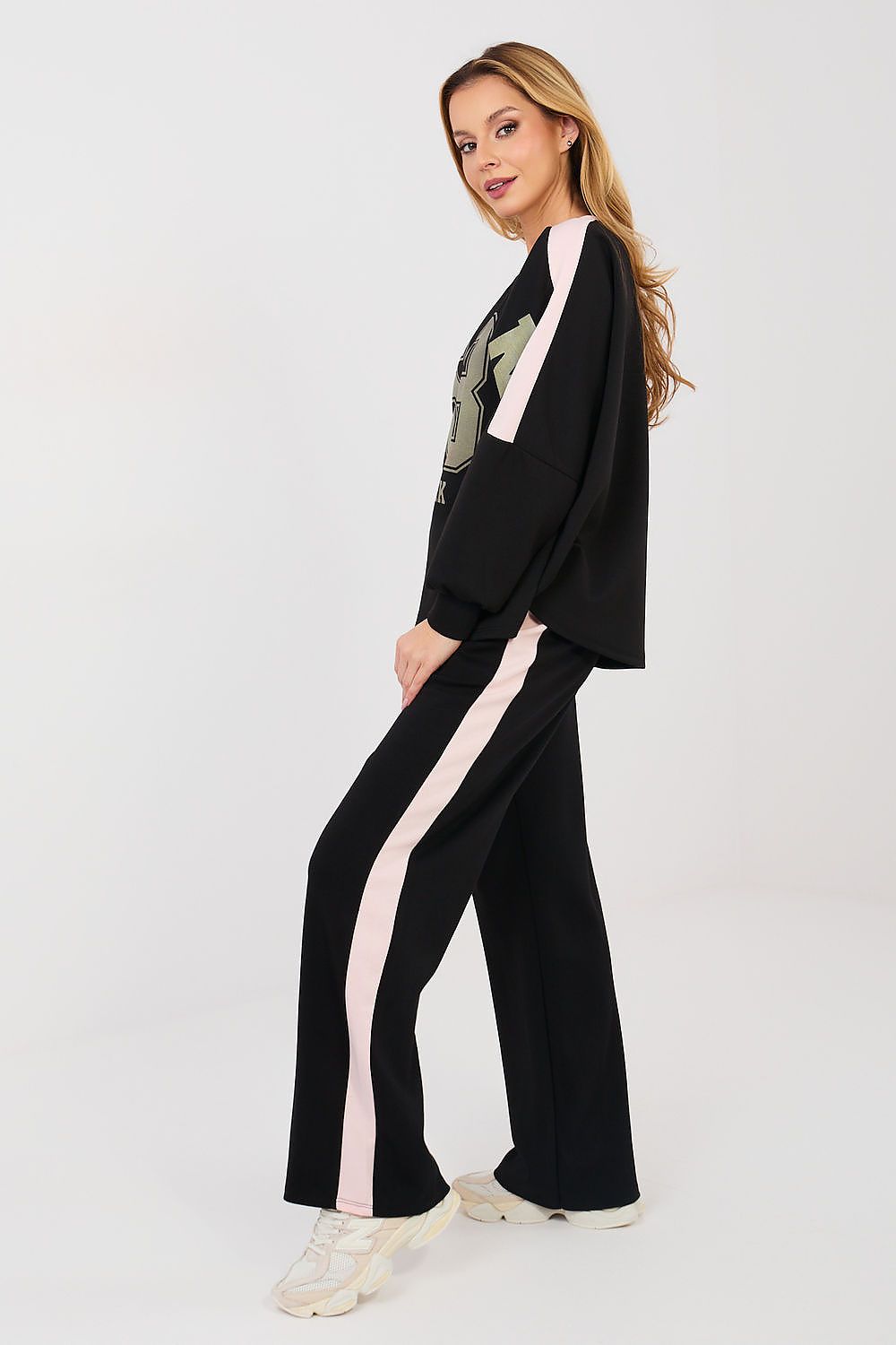 L`ensemble model 223954 Rue Paris