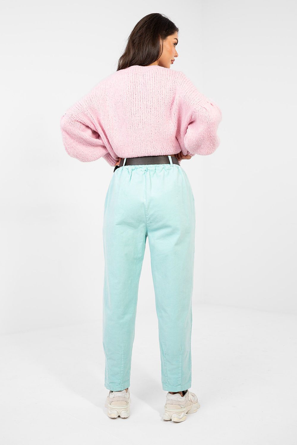 Pantalon en velours côtelé model 224381 Italy Moda