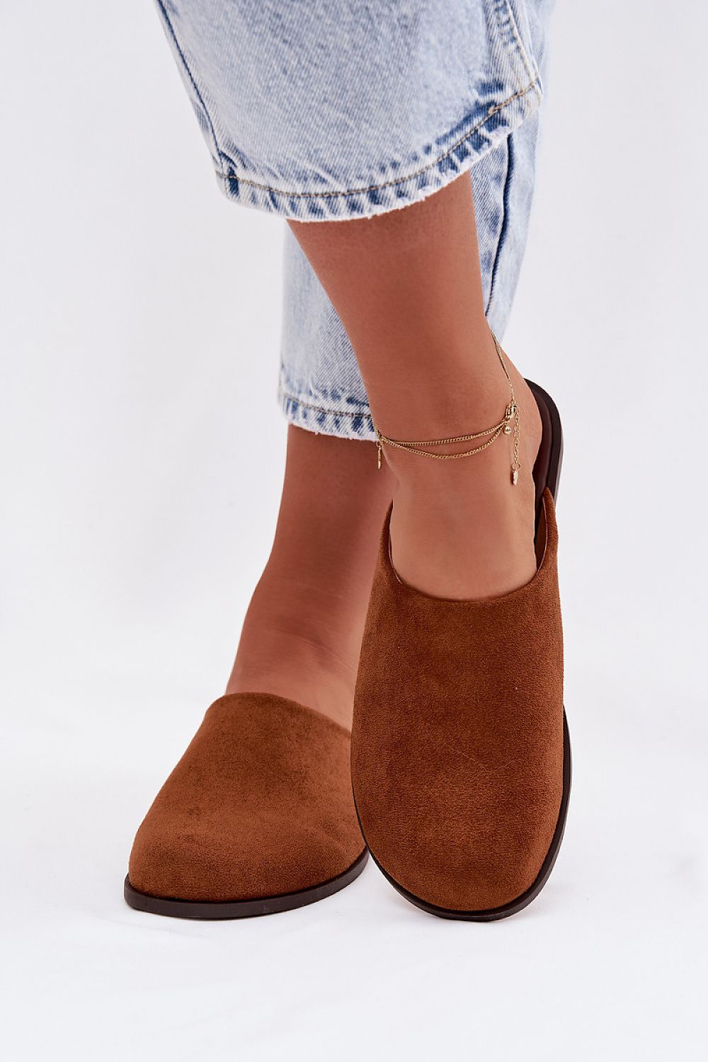Clacquettes model 224502 Step in style