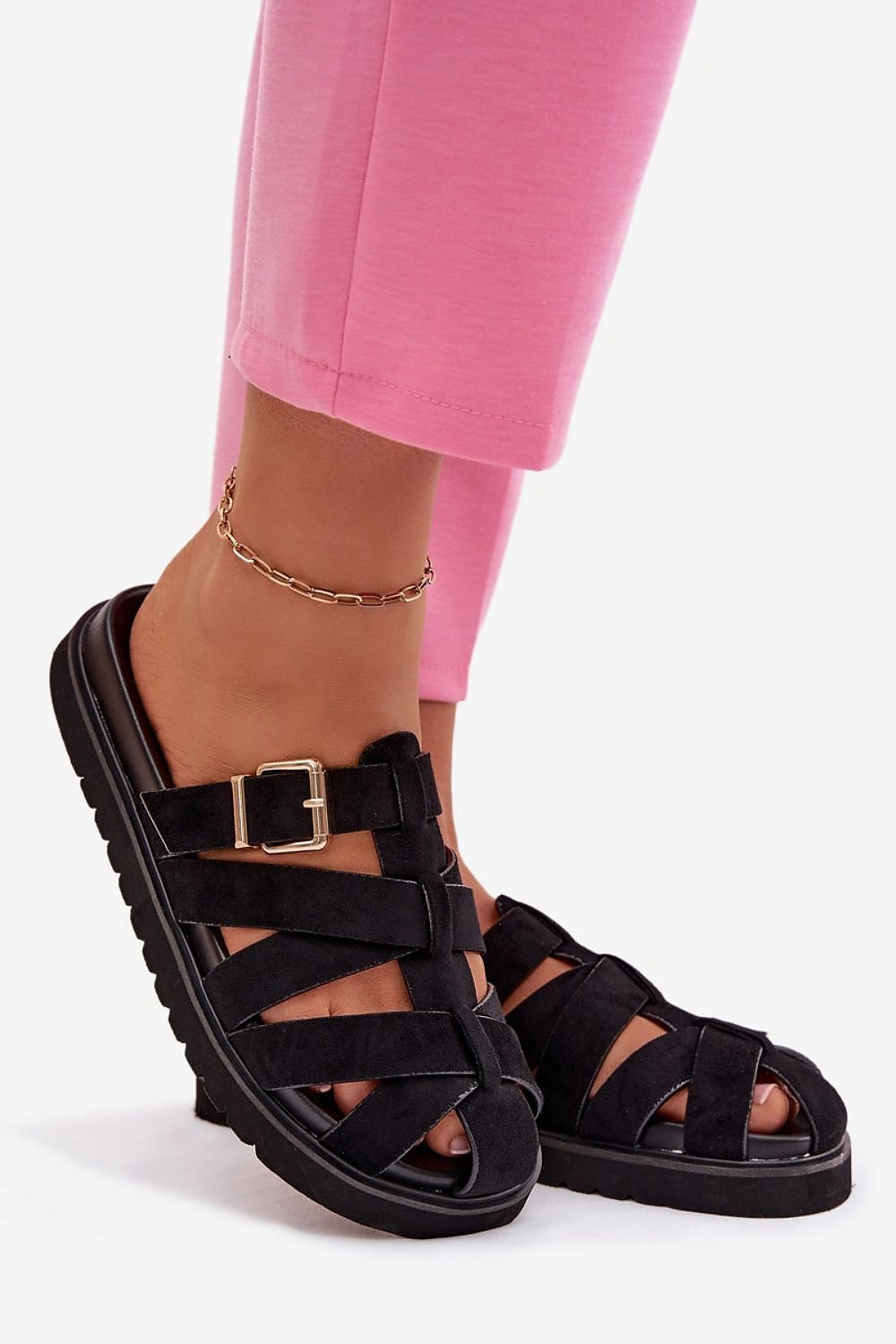 Clacquettes model 224504 Step in style