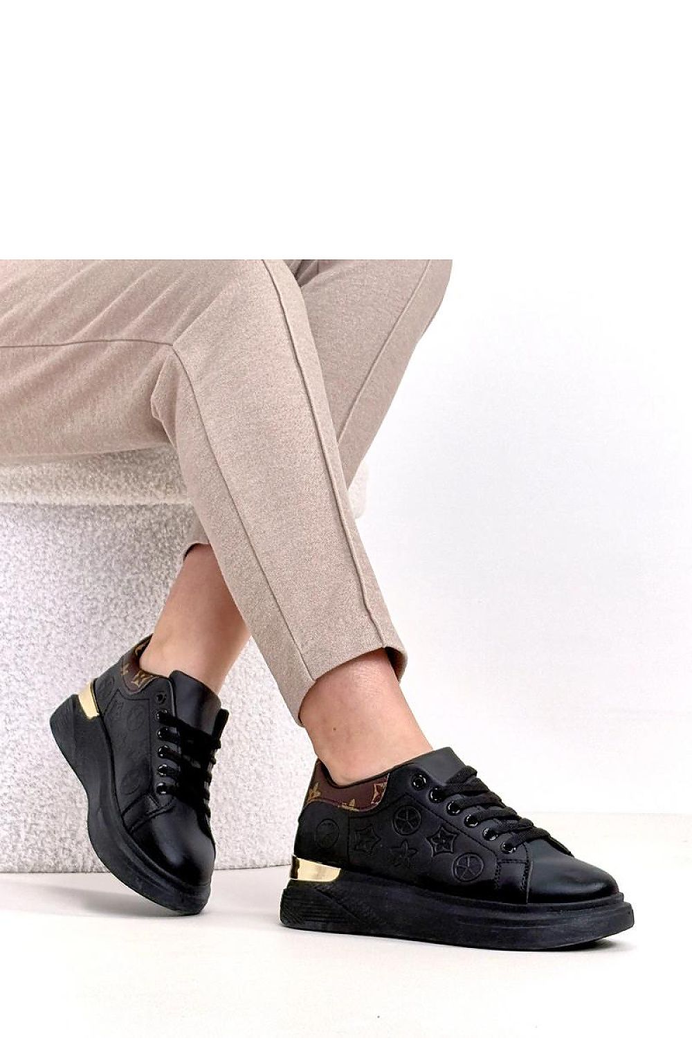 Chaussures de sport model 224554 Solea