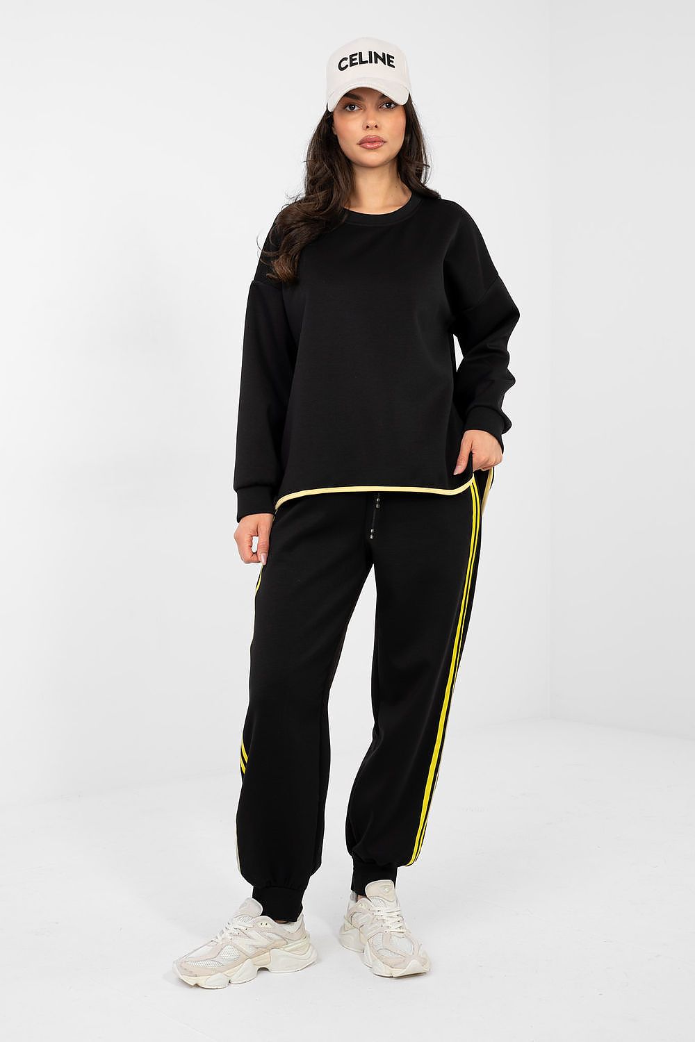 L`ensemble model 224610 Rue Paris