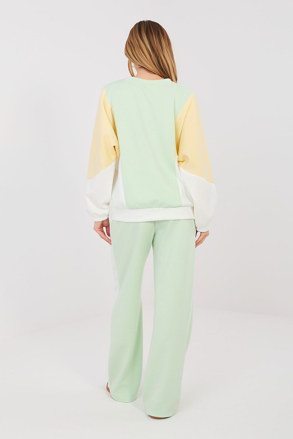 L`ensemble model 224784 Rue Paris