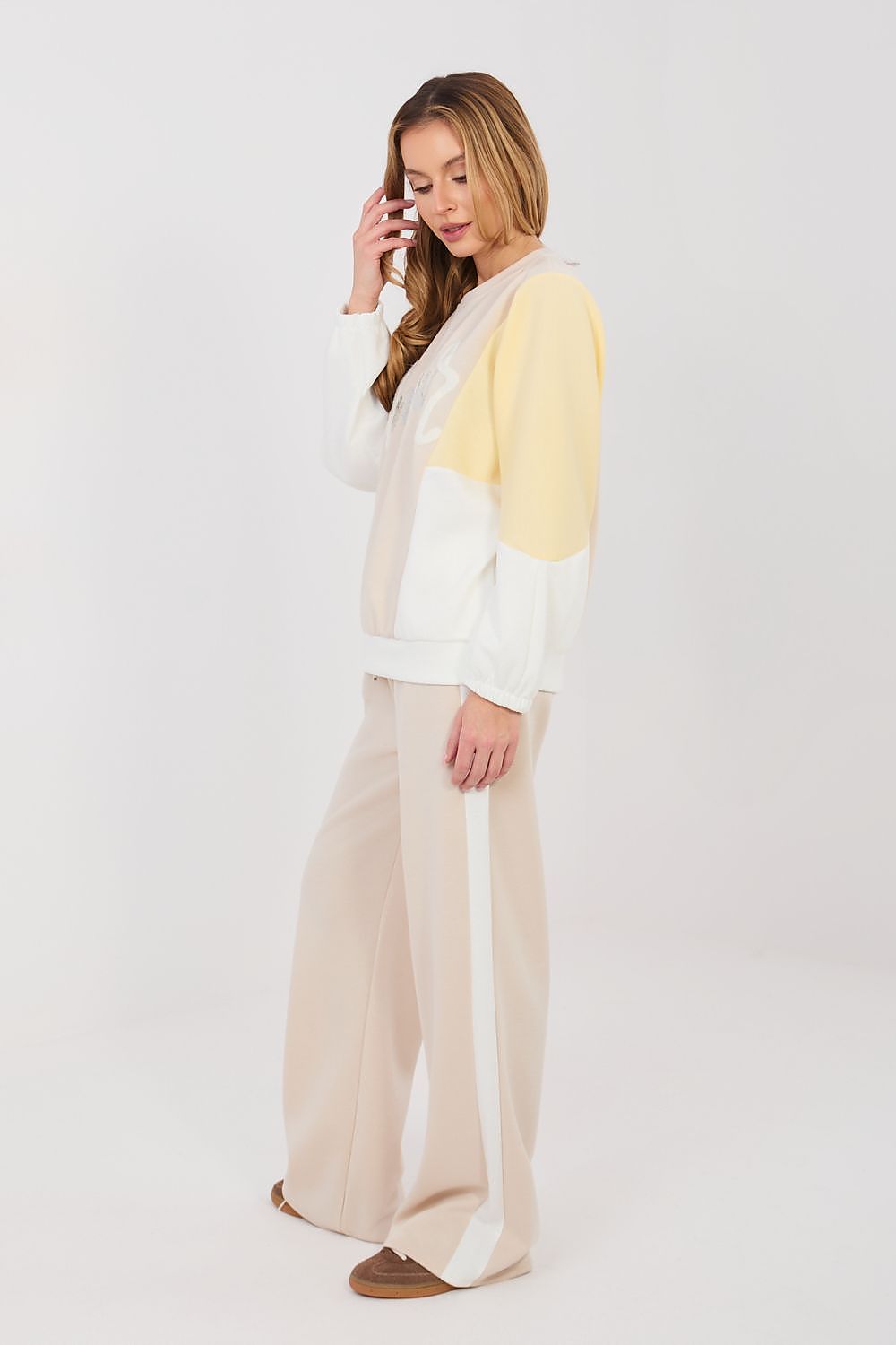 L`ensemble model 224784 Rue Paris