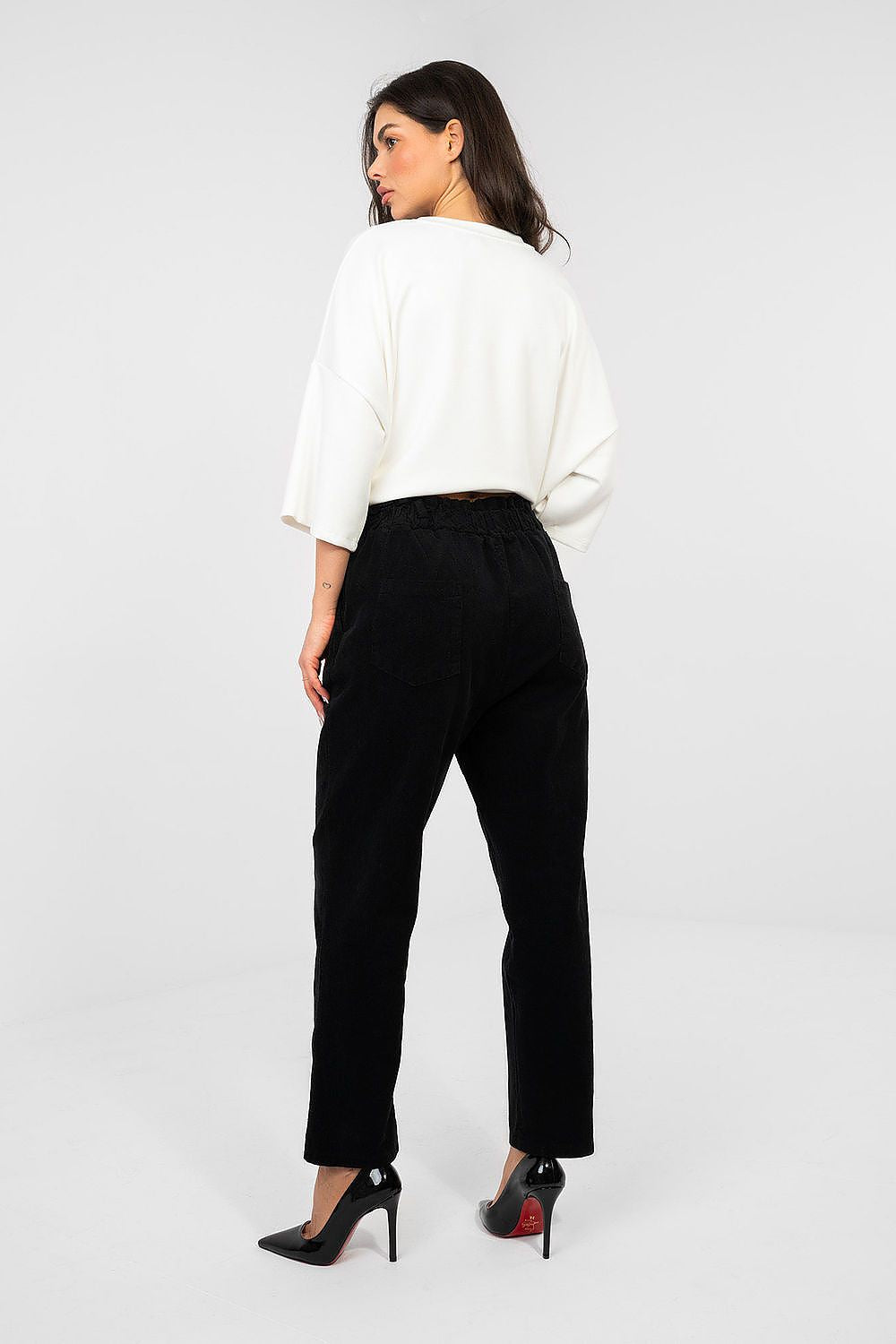 Pantalon en velours côtelé model 224840 Italy Moda