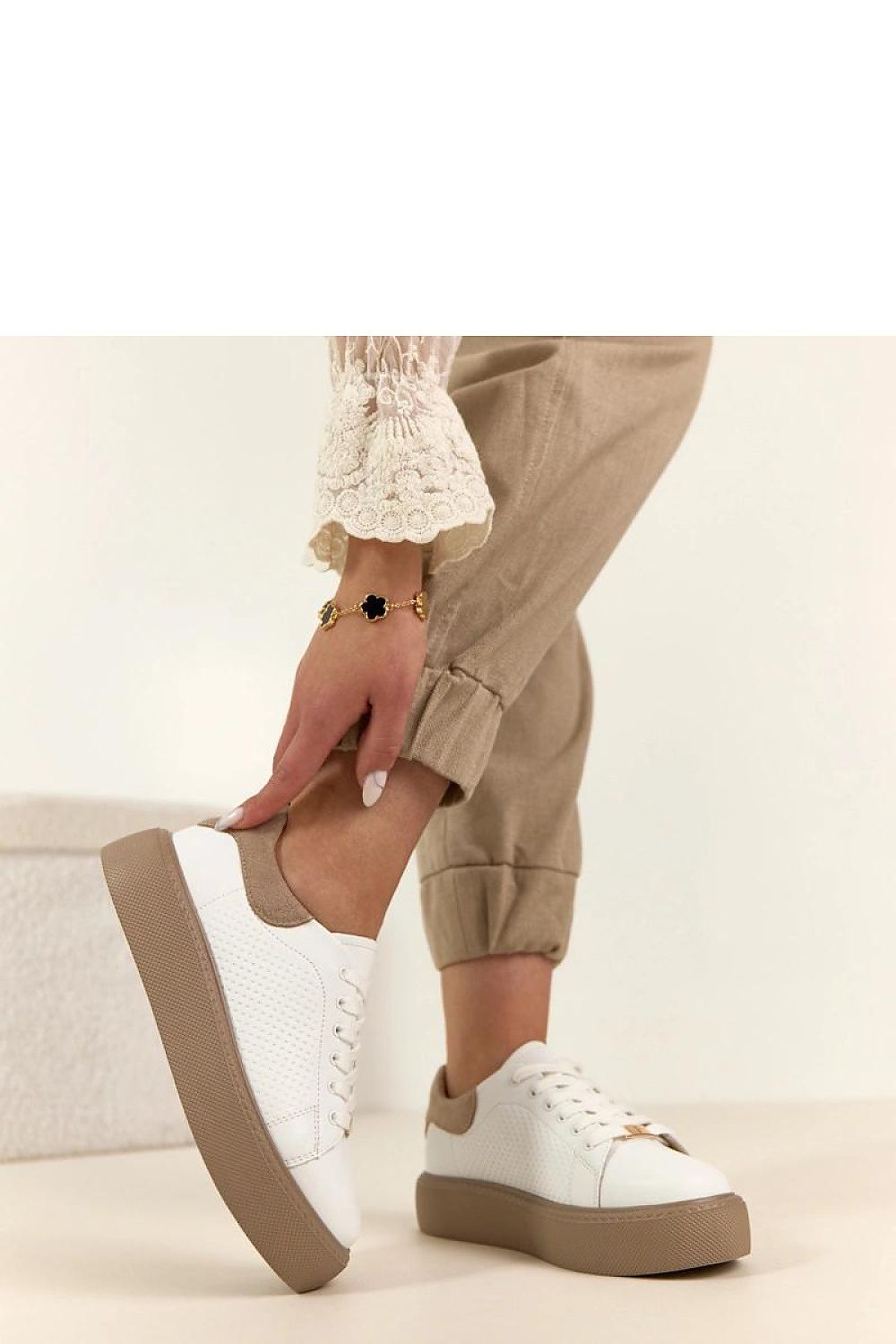 Baskets à plateforme model 224957 Solea