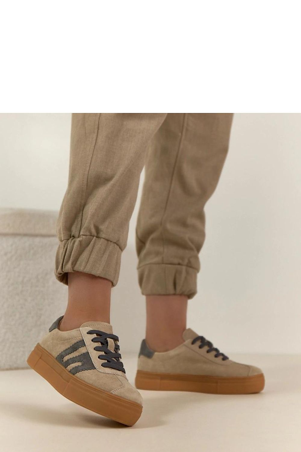 Baskets à plateforme model 224963 Solea