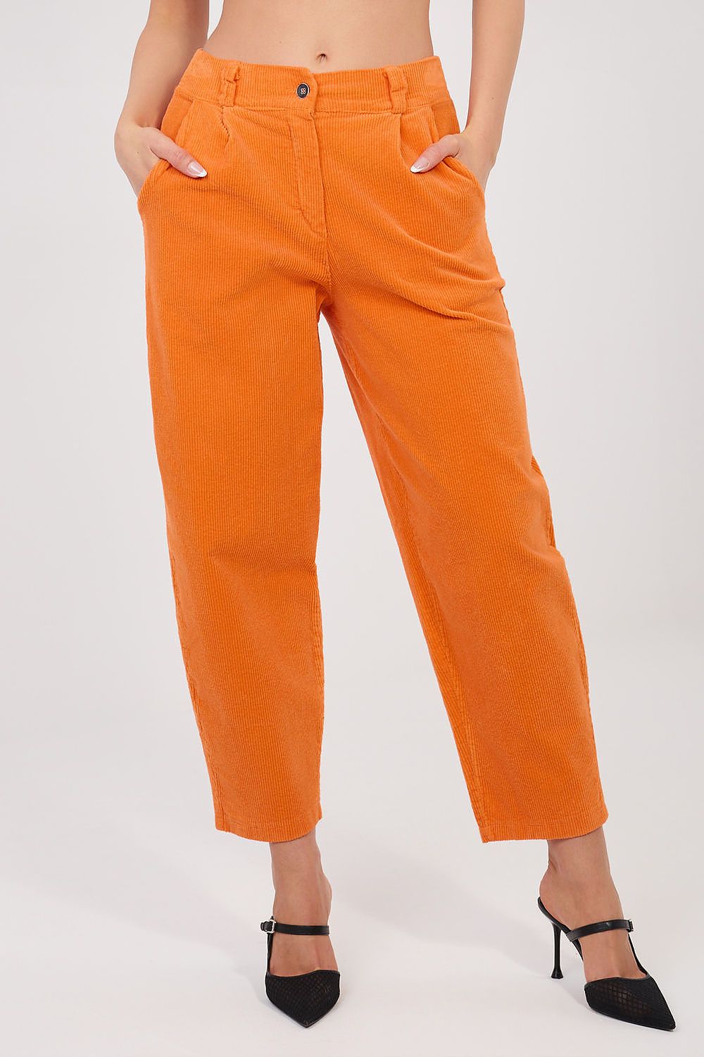 Pantalon en velours côtelé model 224997 Rue Paris