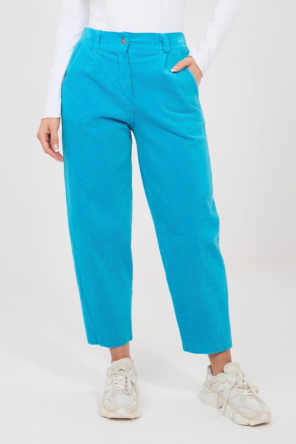 Pantalon en velours côtelé model 224997 Rue Paris