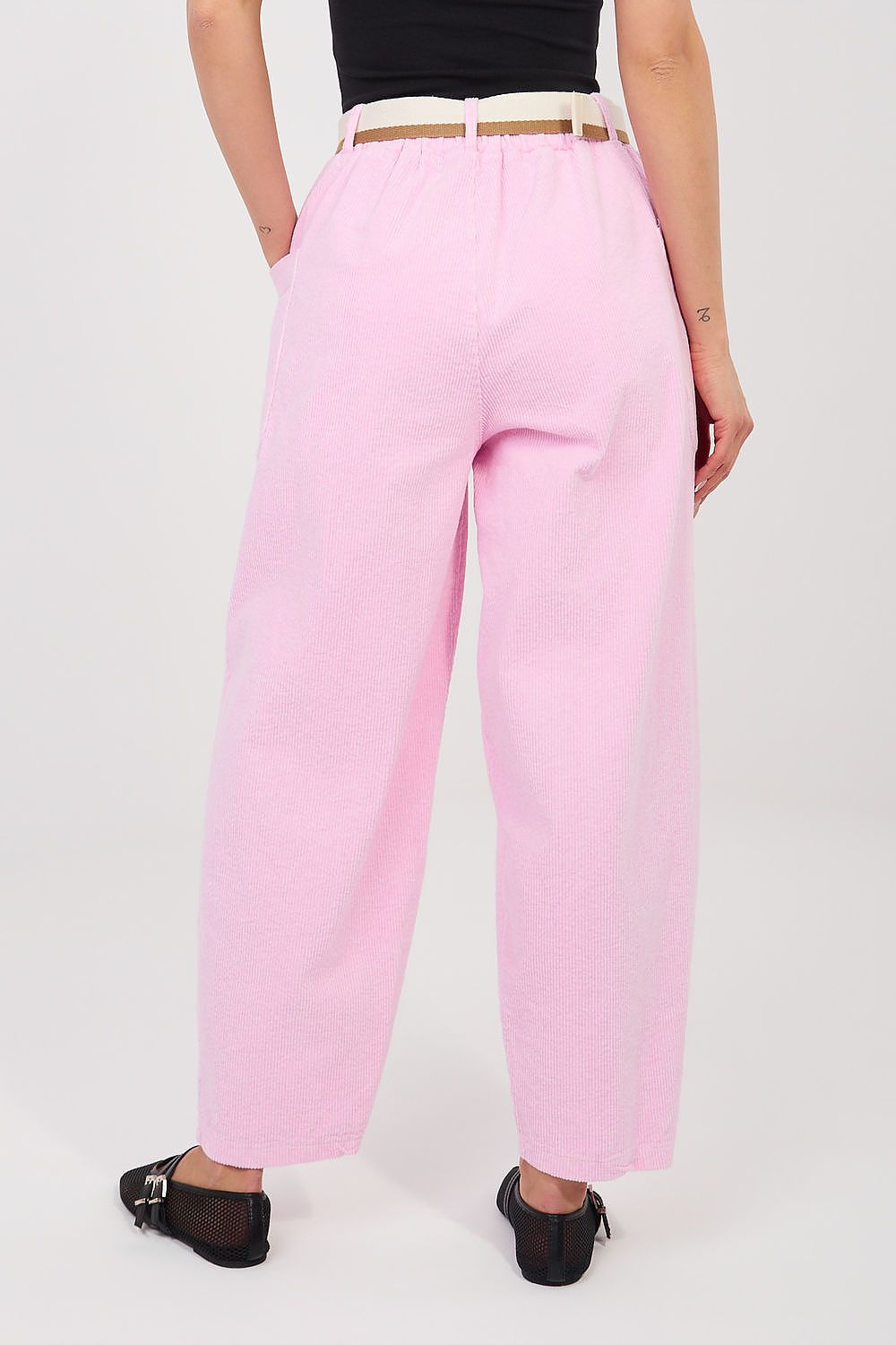Pantalon en velours côtelé model 225094 Rue Paris