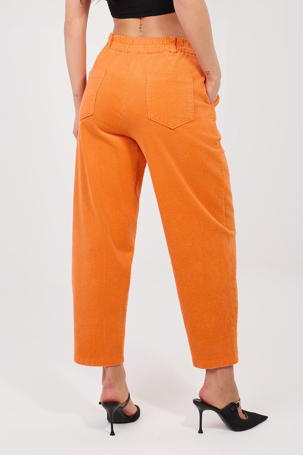 Pantalon en velours côtelé model 224997 Rue Paris