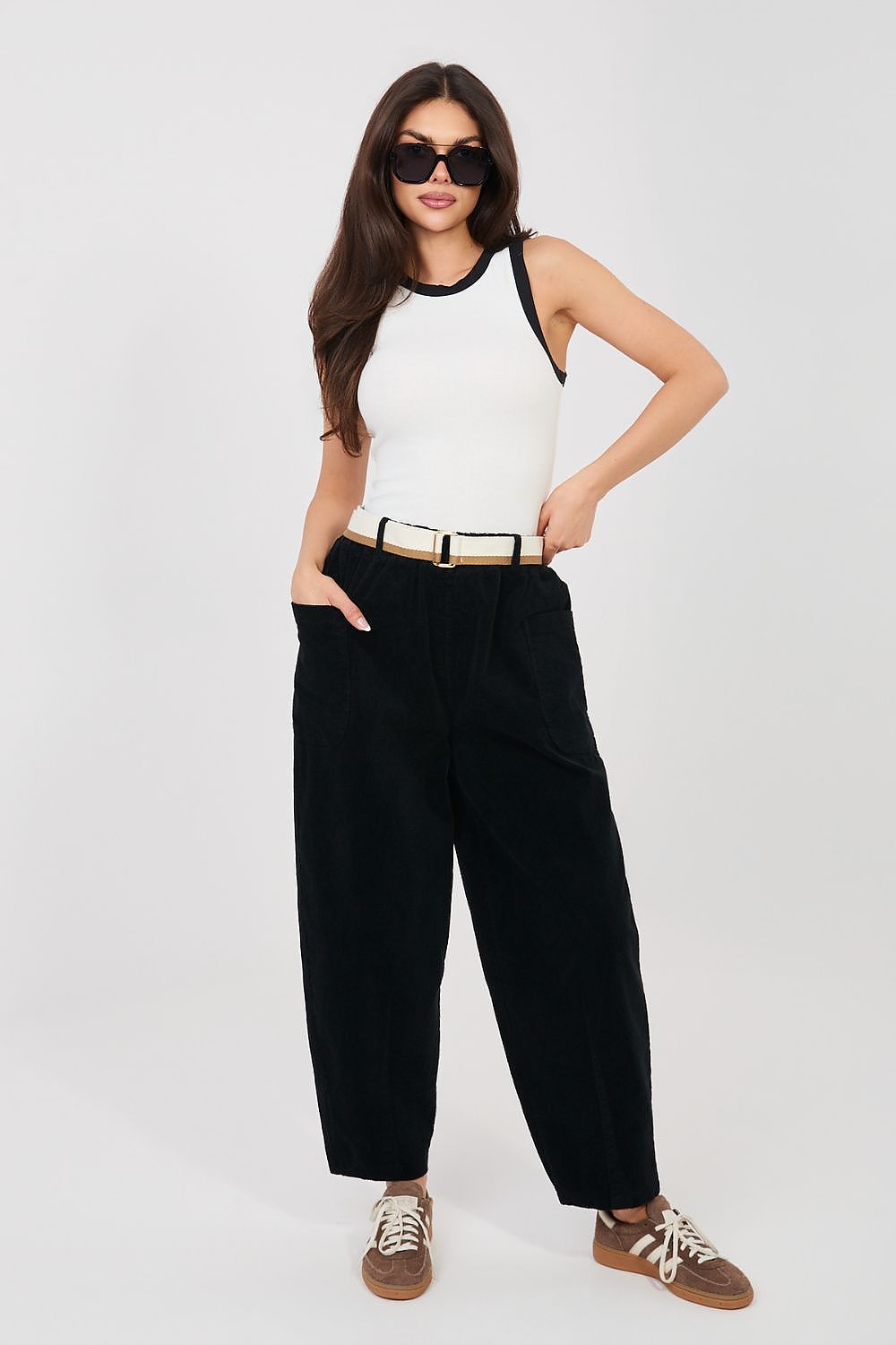 Pantalon en velours côtelé model 225094 Rue Paris