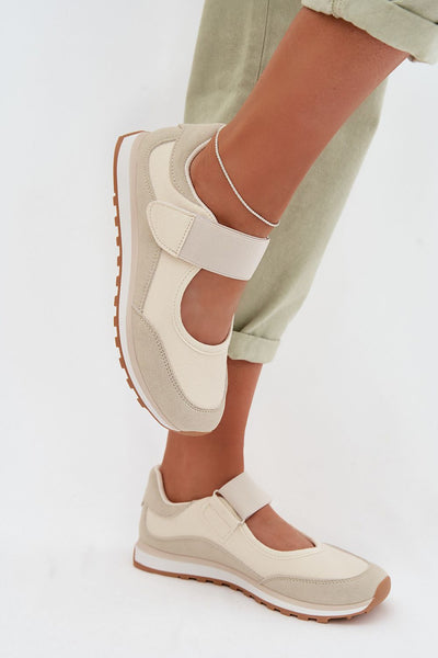  Chaussures Basses model 225100 Step in style 