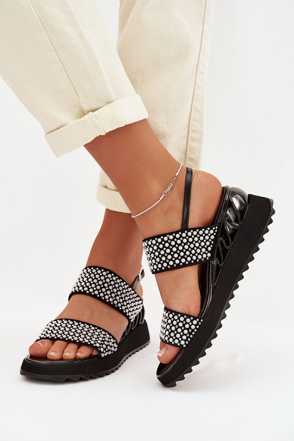 Cothurnes model 225203 Step in style