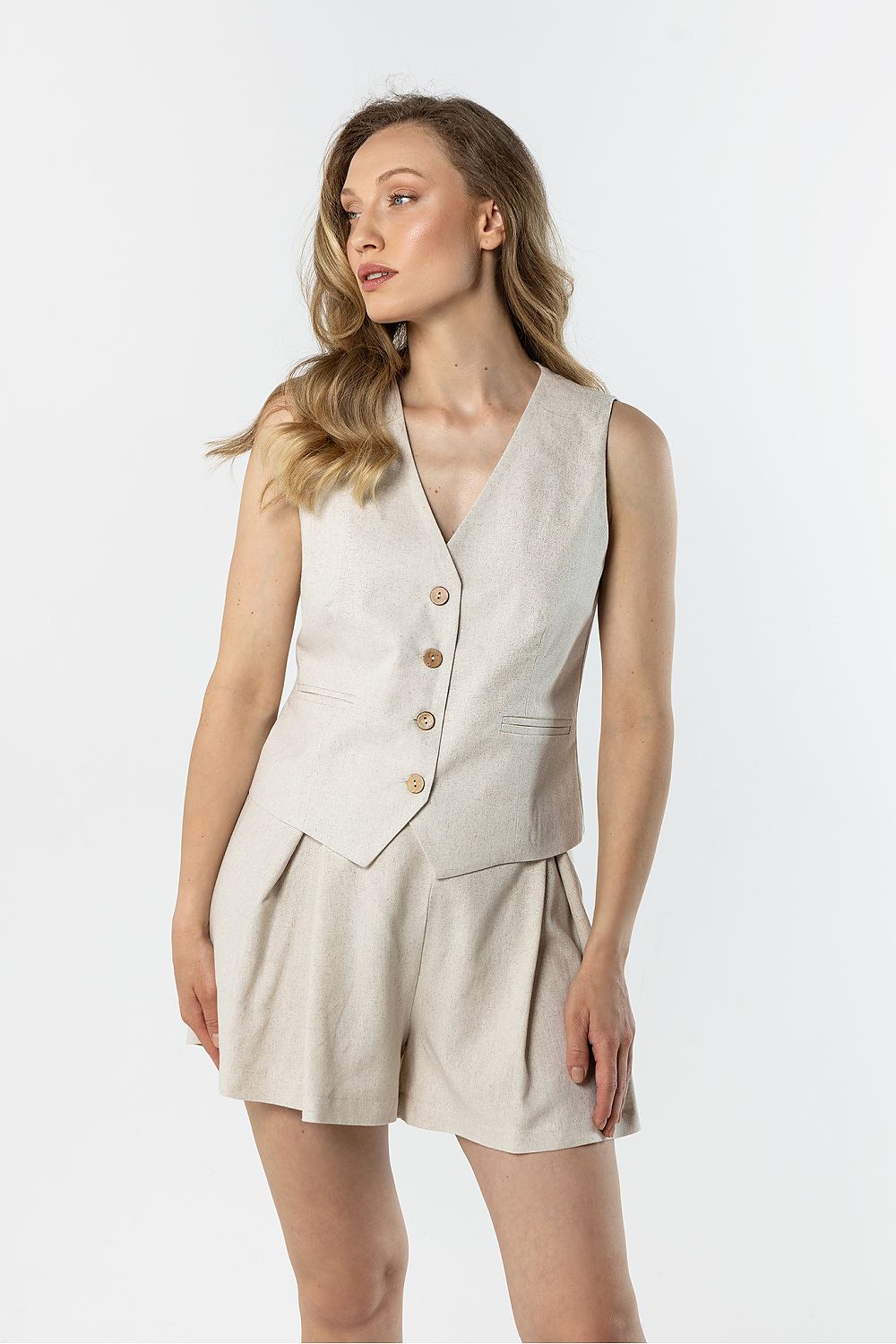Gilet model 225290 awama