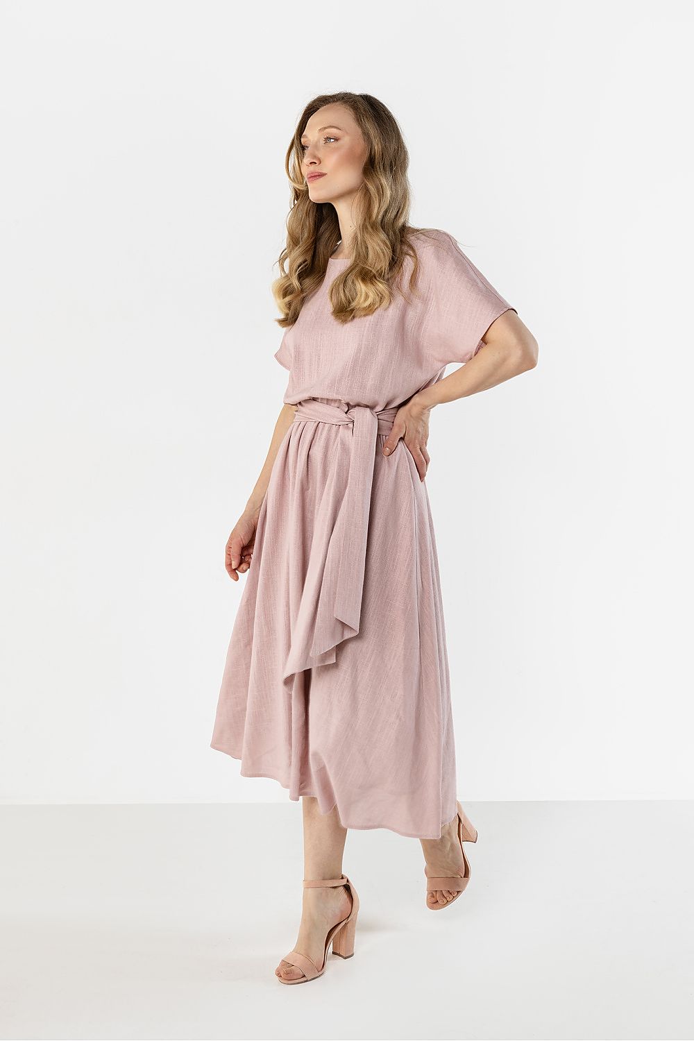 Robe de jour model 225306 awama