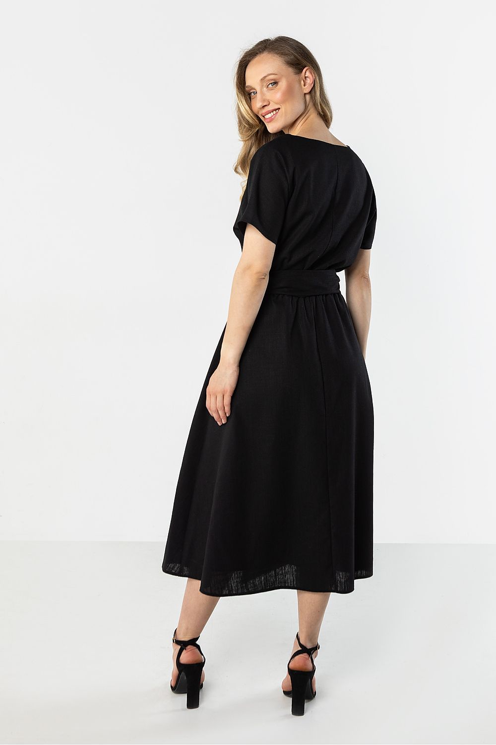 Robe de jour model 225306 awama