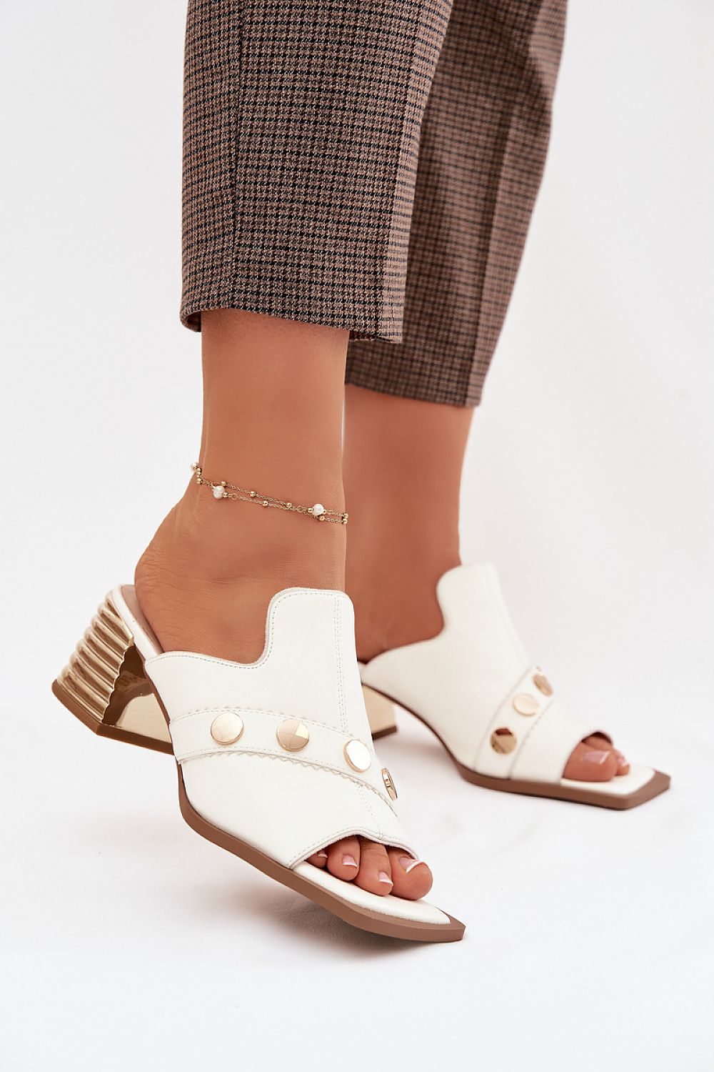 Des mules à talons model 225350 Step in style