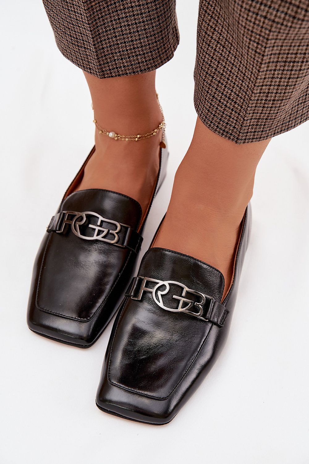 Clacquettes model 225361 Step in style