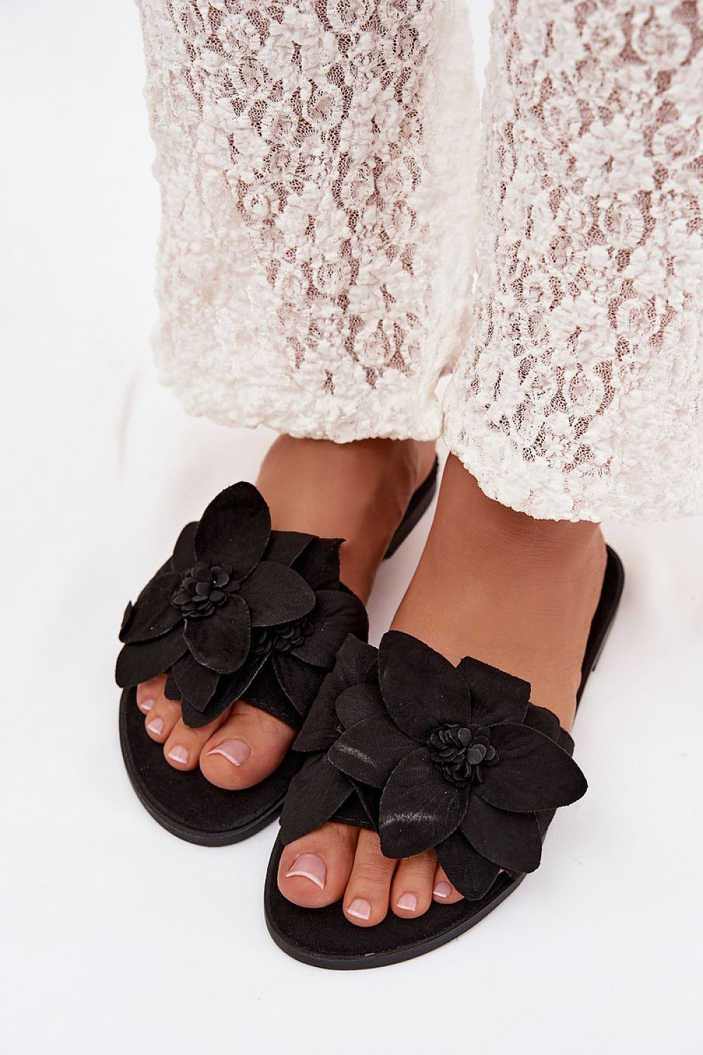 Clacquettes model 225390 Step in style