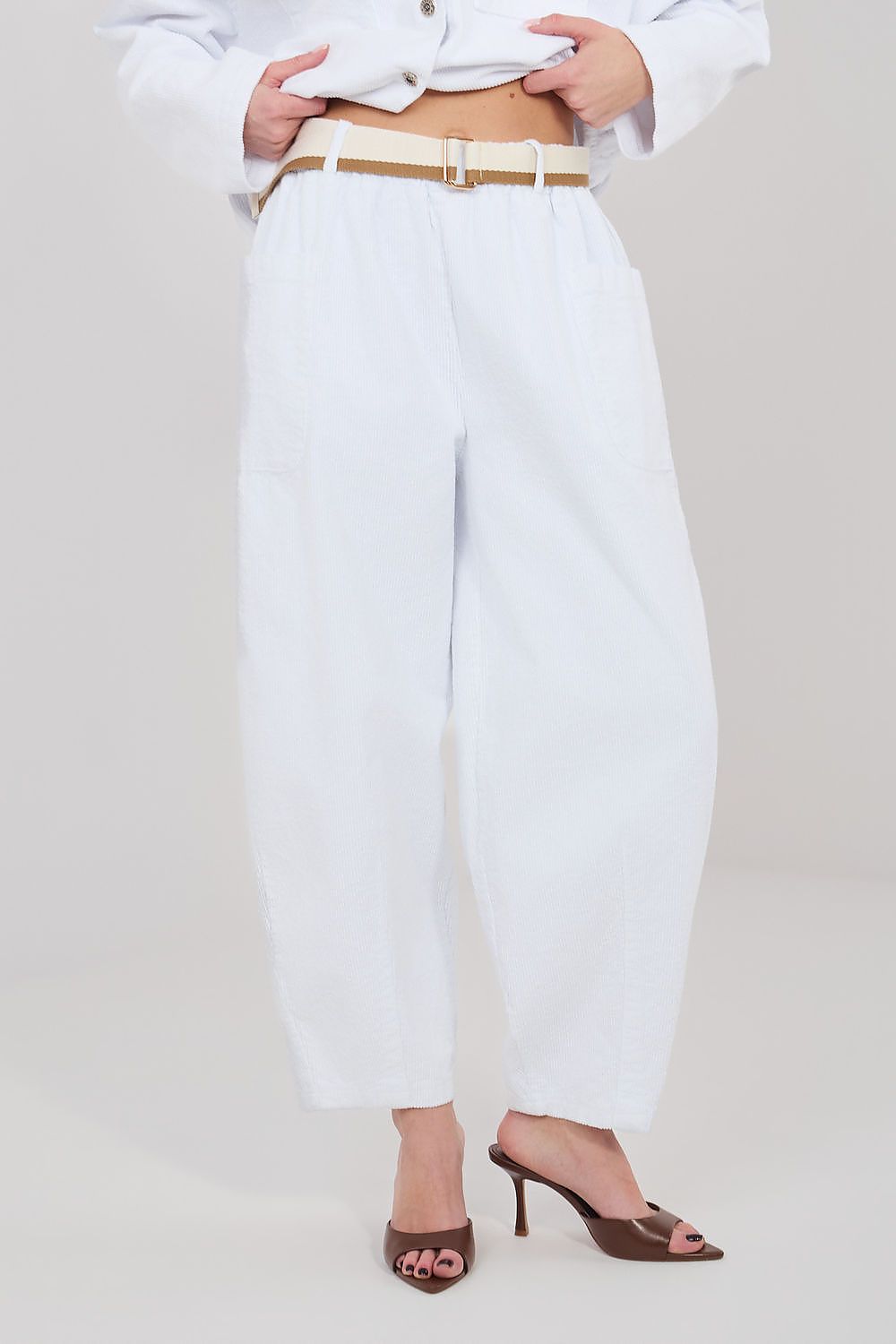Pantalon en velours côtelé model 225094 Rue Paris