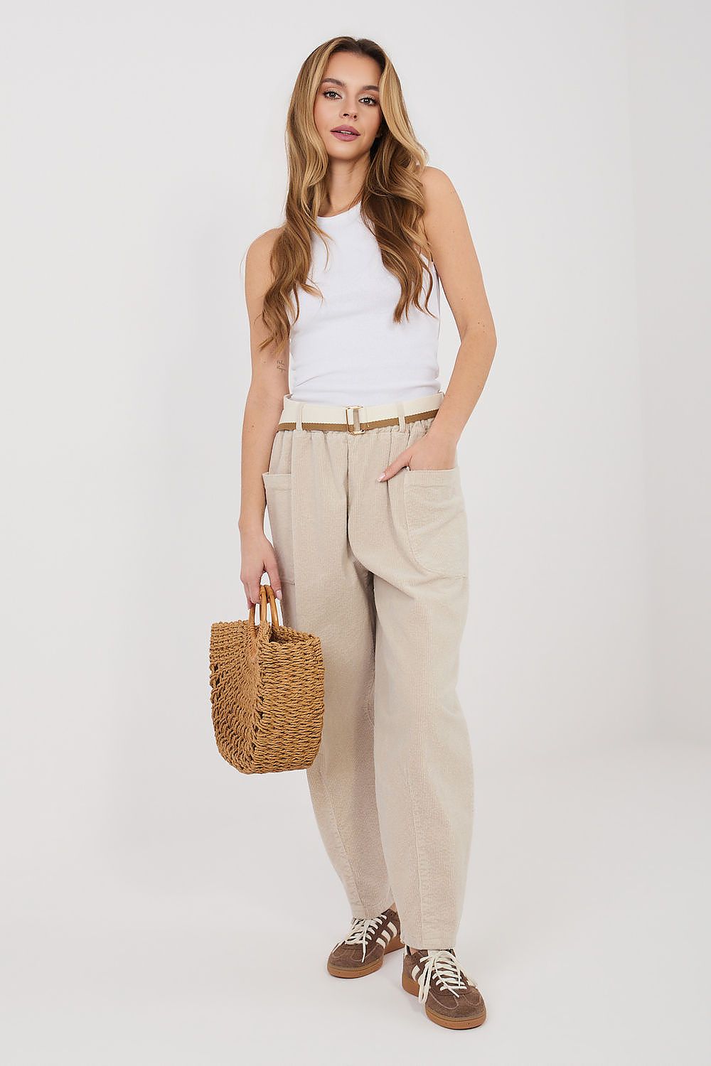 Pantalon en velours côtelé model 225094 Rue Paris