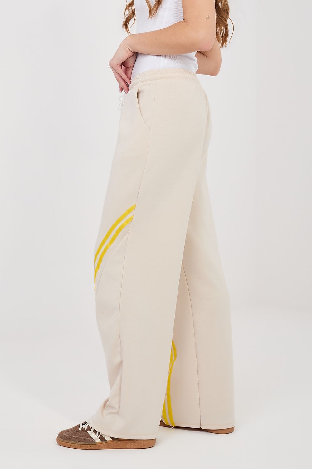 Pantalon survêtement model 225413 Rue Paris