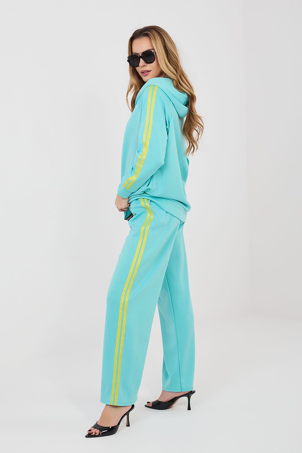 L`ensemble model 225541 Rue Paris