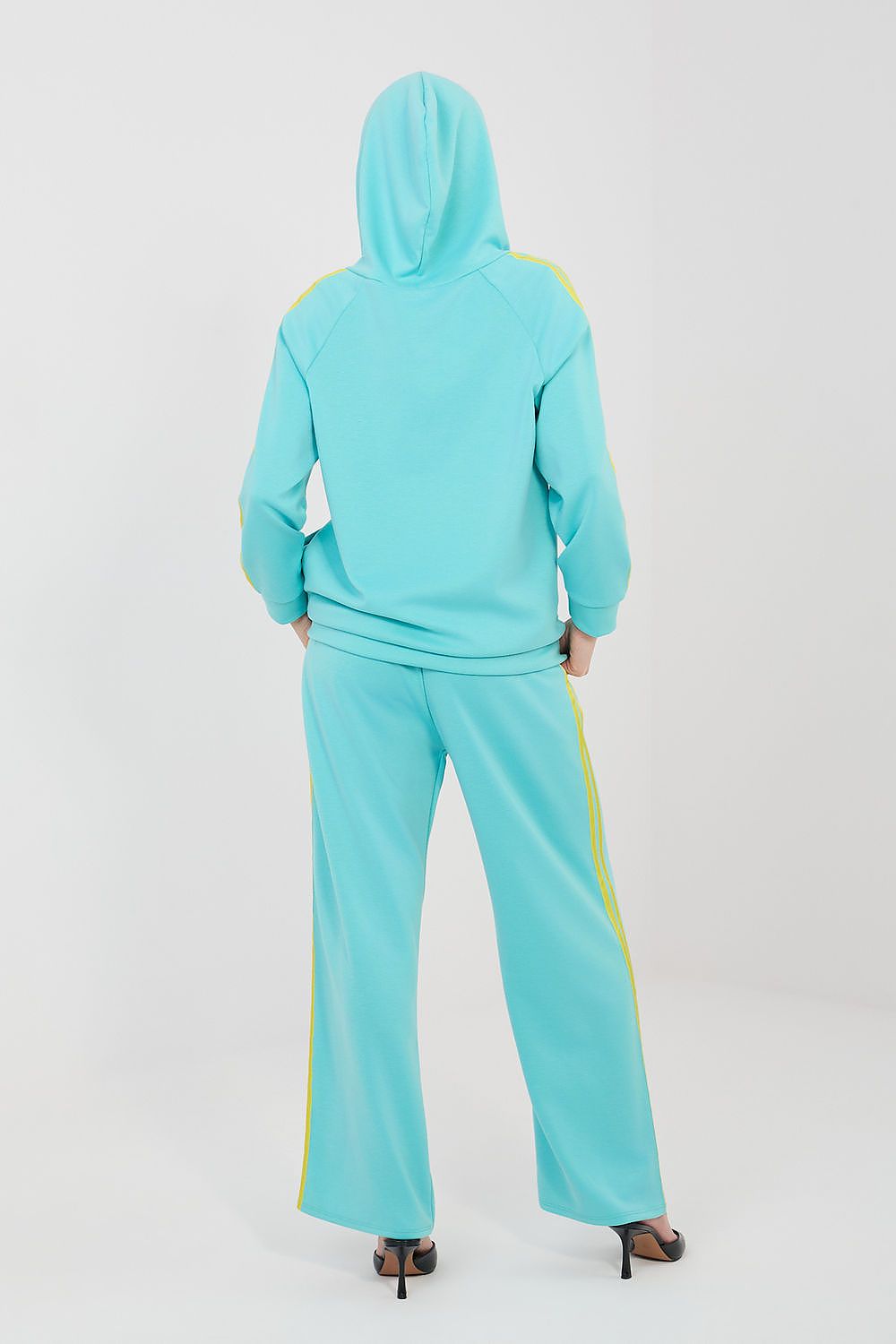 L`ensemble model 225541 Rue Paris