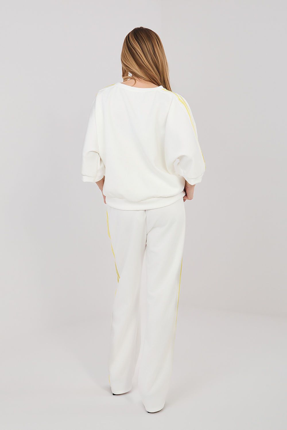 L`ensemble model 225547 Rue Paris
