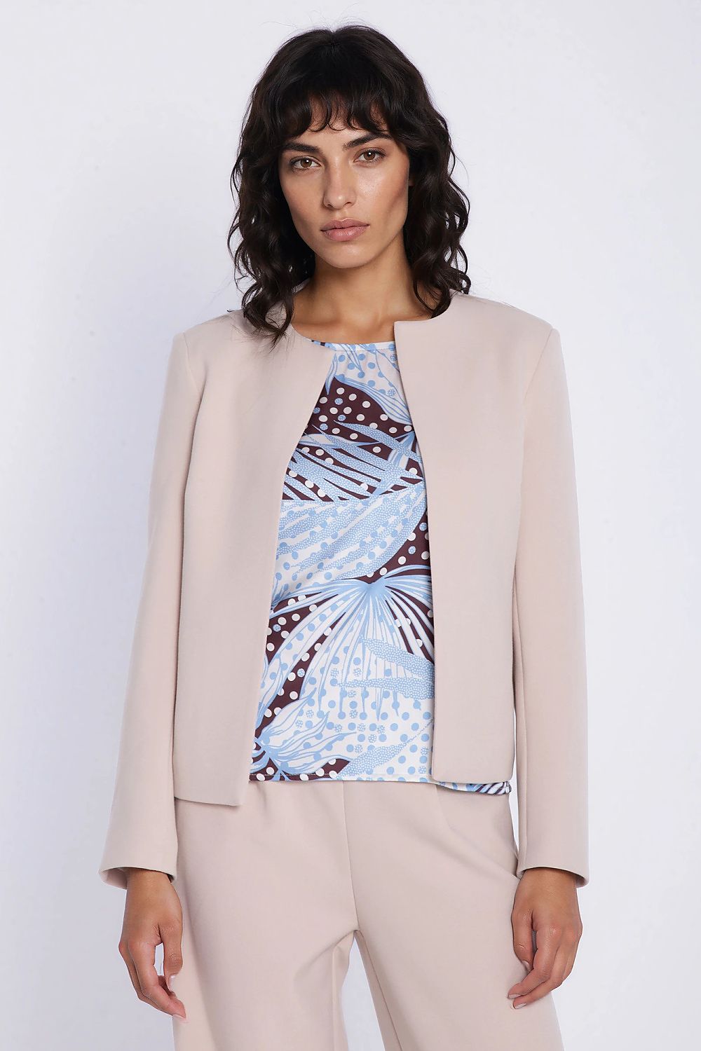 Blazer femme model 225819 Nife