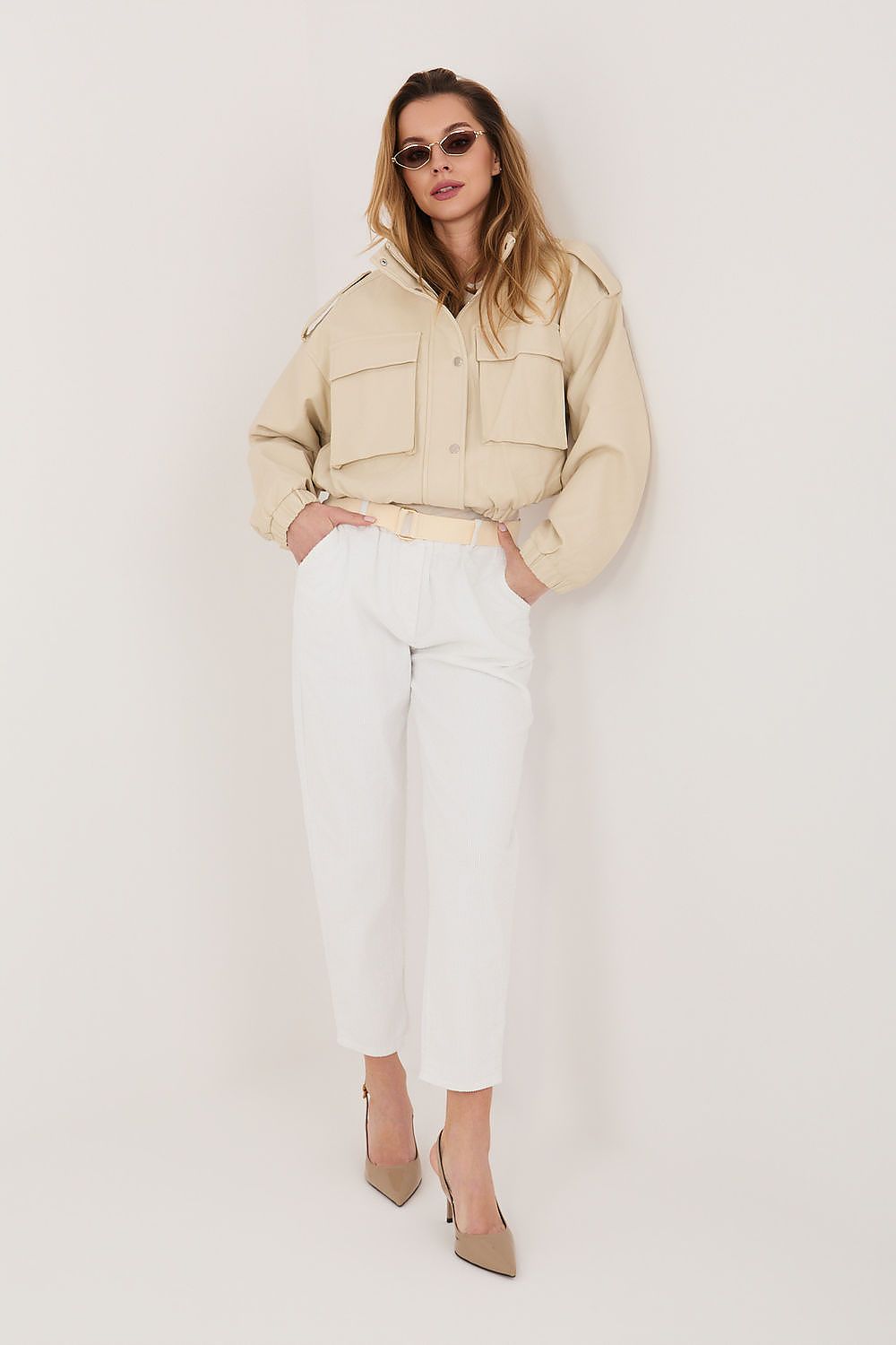Pantalon en velours côtelé model 226478 Italy Moda