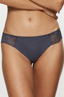  Culottes brésiliennes model 230040 Triumph 